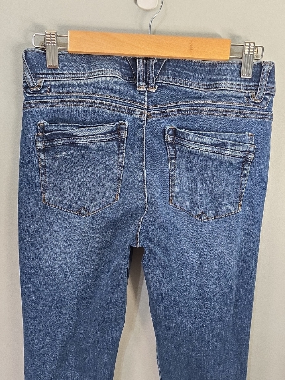 Democracy Jeans Women's Size 4 Blue Distressed Skinny Jeans Raw Cut Frayed Hem - Picture 9 of 16